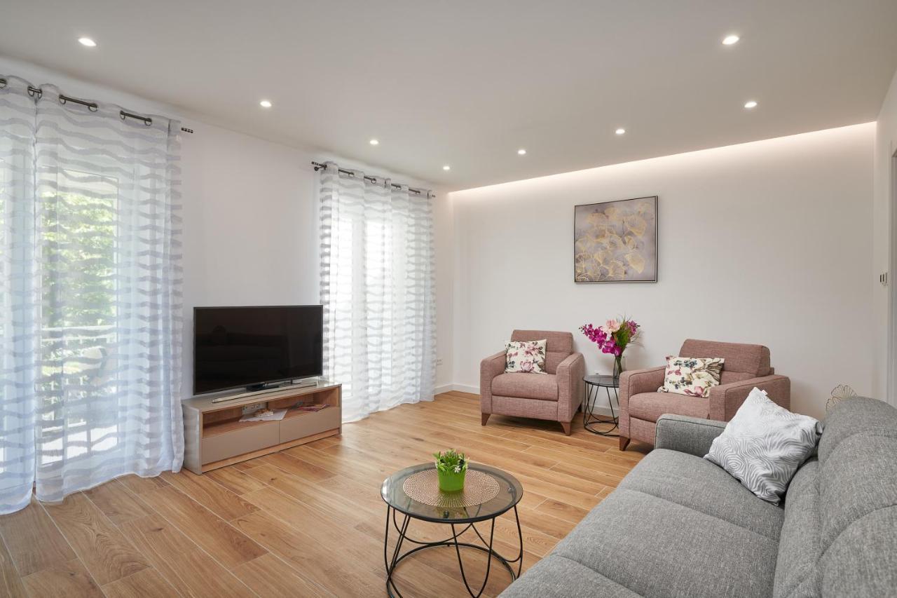 Newly Renovated Apt. Near To Entrance To Old Town Dubrovnik Eksteriør billede